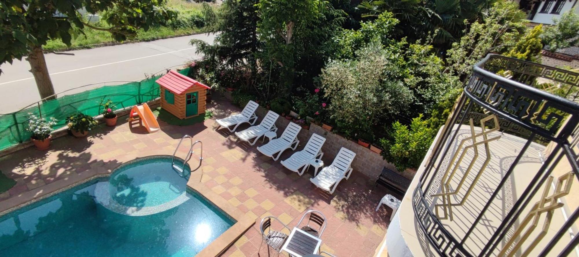 Family Hotel Mimosa Tsarevo Exteriör bild
