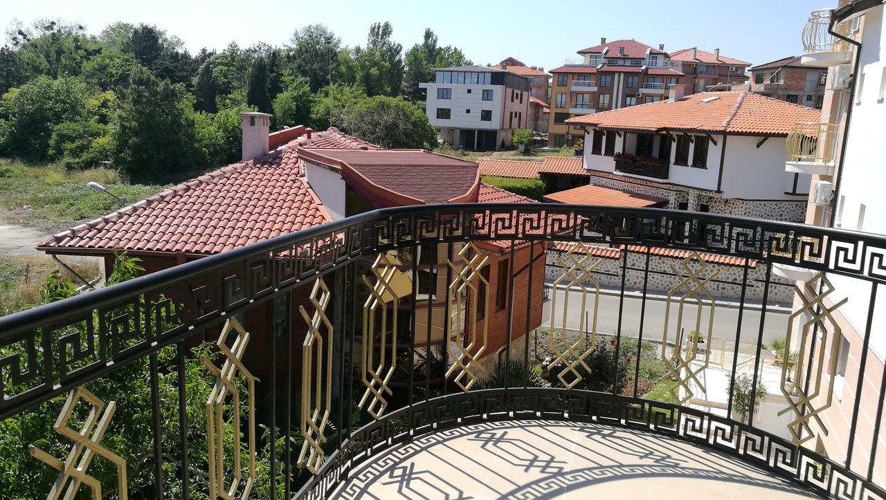Family Hotel Mimosa Tsarevo Exteriör bild
